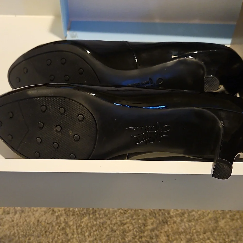 Life Stride Women's Black Heels - Picture 5 of 5